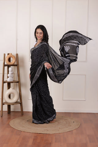 BLACK ELEGANCE ULTRA SOFT MUL MUL COTTON SAREE FOR EVERYDAY WEAR