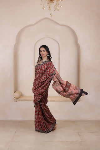 SOFT MUL MUL  COTTON SAREE IN BRICK RED-LIGHTWEIGHT&AIRY