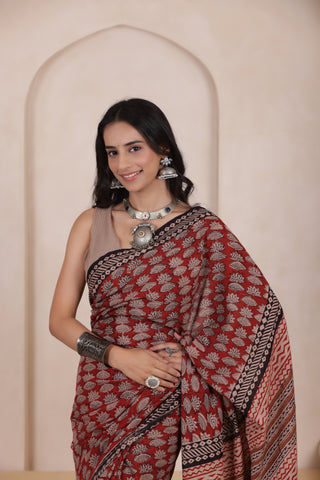 SOFT MUL MUL  COTTON SAREE IN BRICK RED-LIGHTWEIGHT&AIRY