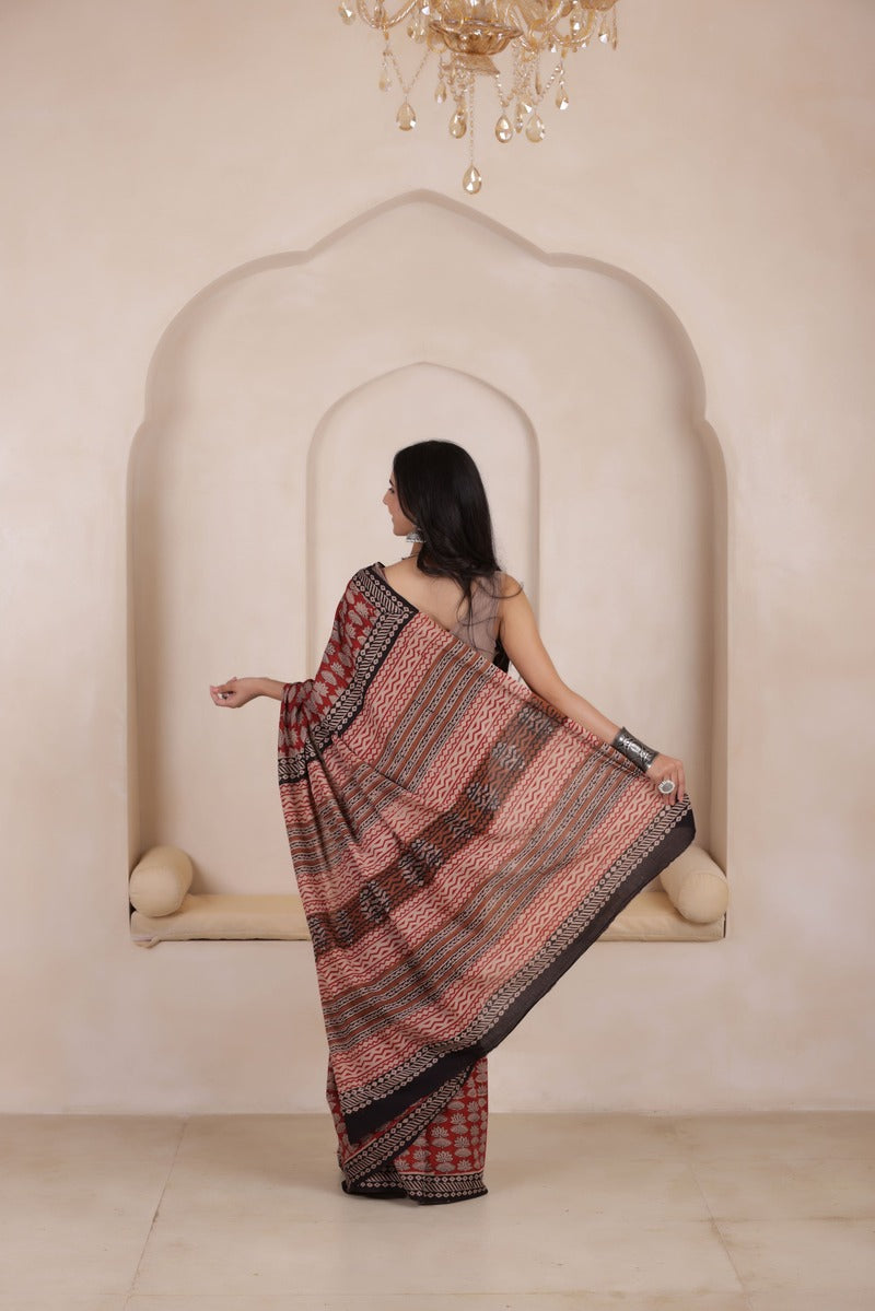 SOFT MUL MUL  COTTON SAREE IN BRICK RED-LIGHTWEIGHT&AIRY