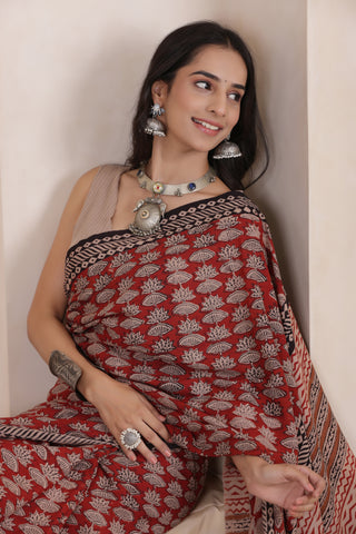 SOFT MUL MUL  COTTON SAREE IN BRICK RED-LIGHTWEIGHT&AIRY