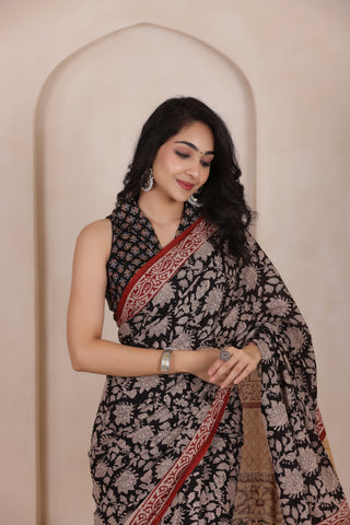 SOFT MUL MUL COTTON SAREE IN BLACK WITH RED CONTRAST HIGHLIGHTS