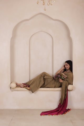 KHADI DUAL WEAVE COTTON SAREE IN SANDAL WITH PINK