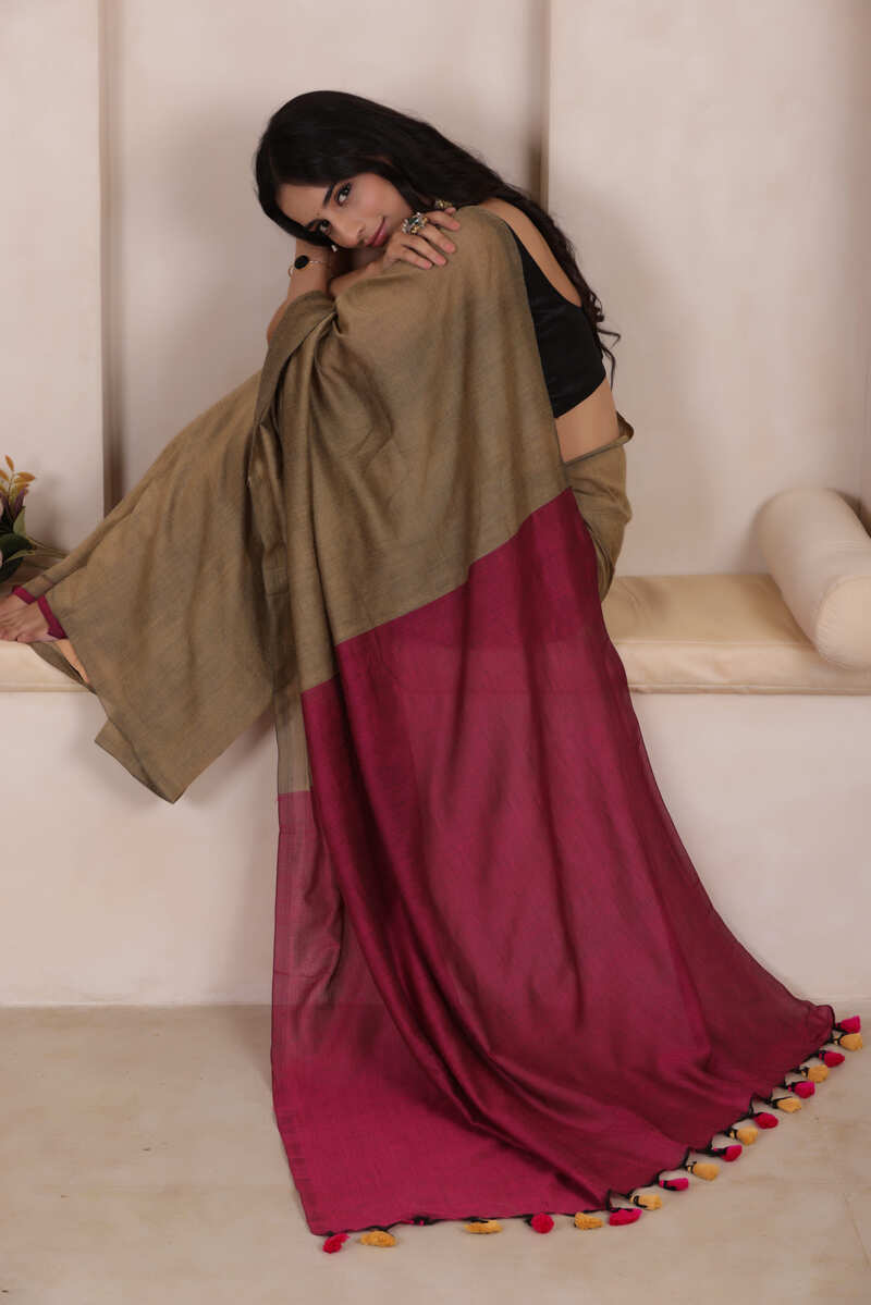 KHADI DUAL WEAVE COTTON SAREE IN SANDAL WITH PINK