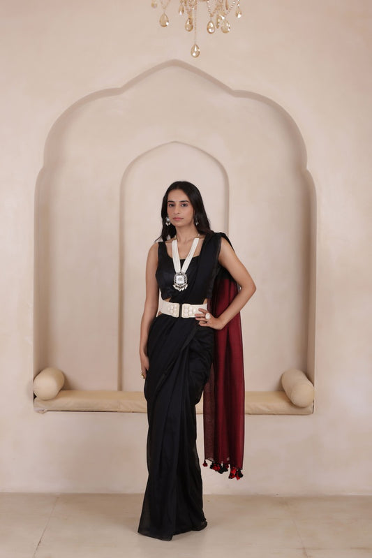KHADI DUAL WEAVE COTTON SAREE IN BLACK WITH MAROON