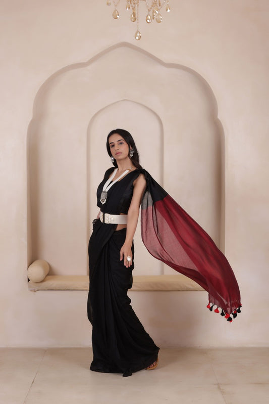 KHADI DUAL WEAVE COTTON SAREE IN BLACK WITH MAROON