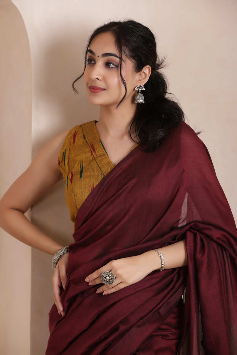 KHADI DUAL WEAVE COTTON SAREE IN MAROON&GREEN