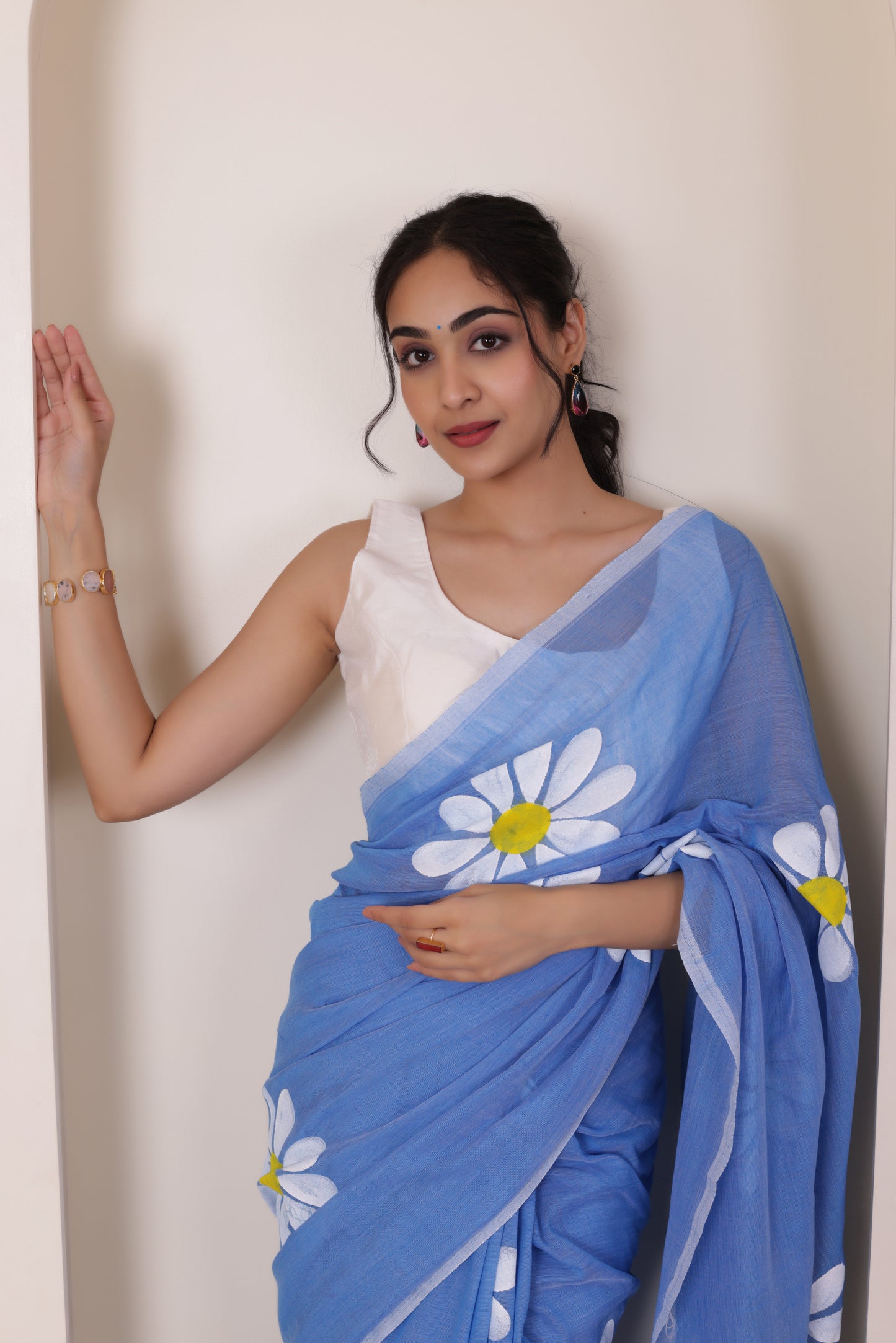 DAISY BLOOM ELEGANT KHADI COTTON SAREE IN BLUE WITH TASSELS AND FLORAL ART