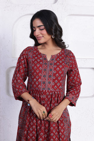 ELEGANT AJRAK CO-ORD SET WITH AUTHENTIC HAND BLOCK DETAILING IN MAROON COLOUR