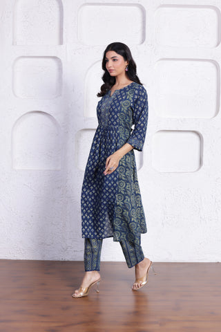 ELEGANT AJRAK CO-ORD SET WITH AUTHENTIC HAND BLOCK DETAILING IN BLUE WITH GREEN COLOUR