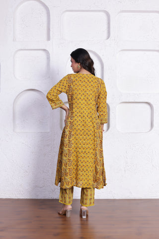 ELEGANT AJRAK CO-ORD SET WITH AUTHENTIC HAND BLOCK DETAILING IN YELLOW COLOUR