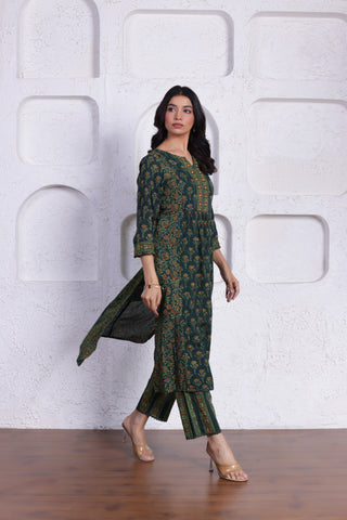 ELEGANT AJRAK CO-ORD SET WITH AUTHENTIC HAND BLOCK DETAILING IN GREEN COLOUR