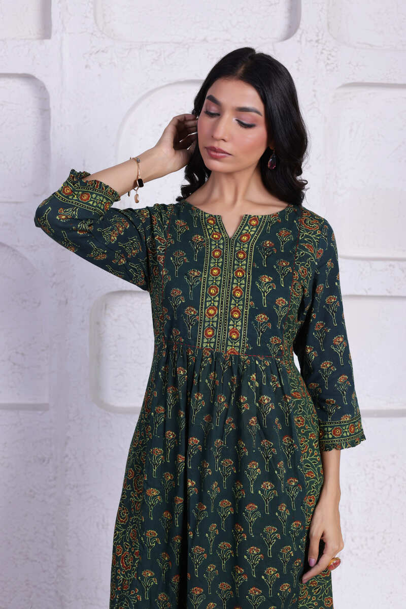 ELEGANT AJRAK CO-ORD SET WITH AUTHENTIC HAND BLOCK DETAILING IN GREEN COLOUR