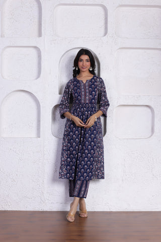 ELEGANT AJRAK CO-ORD SET WITH AUTHENTIC HAND BLOCK DETAILING IN BLUE WITH RED COLOUR