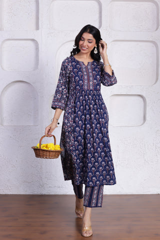 ELEGANT AJRAK CO-ORD SET WITH AUTHENTIC HAND BLOCK DETAILING IN BLUE WITH RED COLOUR