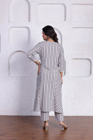 PURE COTTON STRIPPED WHITE COORD SET FOR EFFORT LESS EVERYDAY ELEGANCE