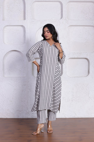 PURE COTTON STRIPPED WHITE COORD SET FOR EFFORT LESS EVERYDAY ELEGANCE