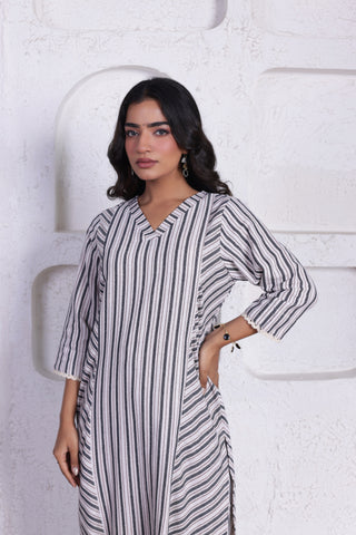 PURE COTTON STRIPPED WHITE COORD SET FOR EFFORT LESS EVERYDAY ELEGANCE