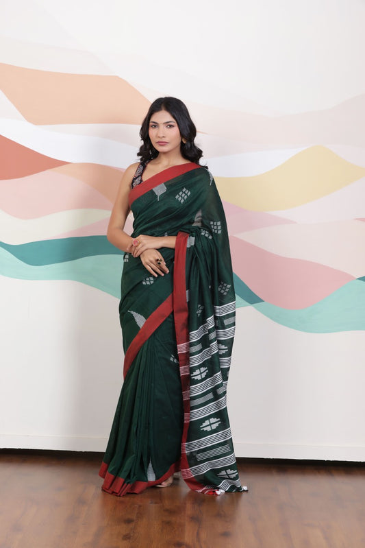 ARTISAN THREAD KHADI SAREE IN GREEN WITH WHITE WEAVES AND CONTRAST RED BORDER