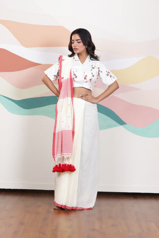 ARTISAN WOVEN THREAD KHADI SAREE IN CLASSIC WHITE WITH DELICATE BUTTA WEAVES AND CONTRAST TASSELS