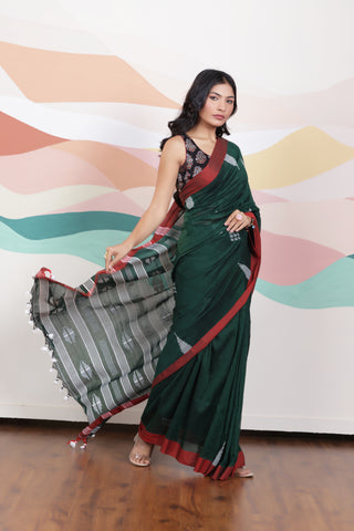 ARTISAN THREAD KHADI SAREE IN GREEN WITH WHITE WEAVES AND CONTRAST RED BORDER