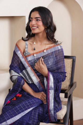 ELEGANT NAVY BLUE LINEN COTTON GRID SAREE WITH REFINED TEXTURED DRAPE