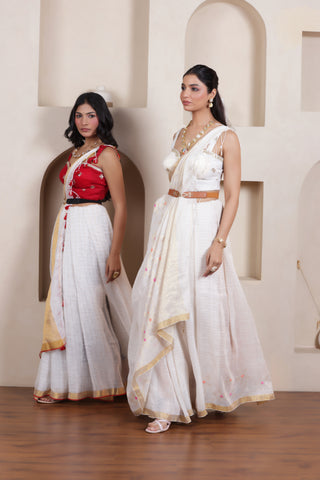 ELEGANT WHITE LINEN COTTON GRID SAREE WITH SUBTLE HANDWOVEN FINISH