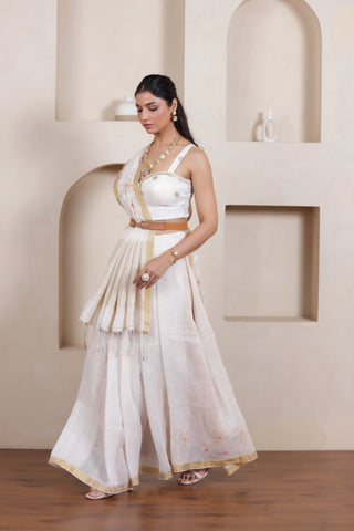 WOVEN LINEN CHECK SAREE IN WHITE WITH FLORAL ELEGANCE