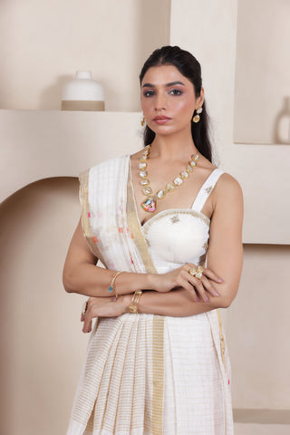 WOVEN LINEN CHECK SAREE IN WHITE WITH FLORAL ELEGANCE