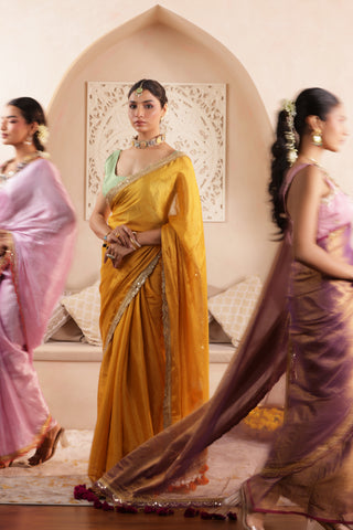 GOLDEN GRACE LUSTROUS TISSUE SAREE WITH ORNATE LACE EMBELLISHMENT