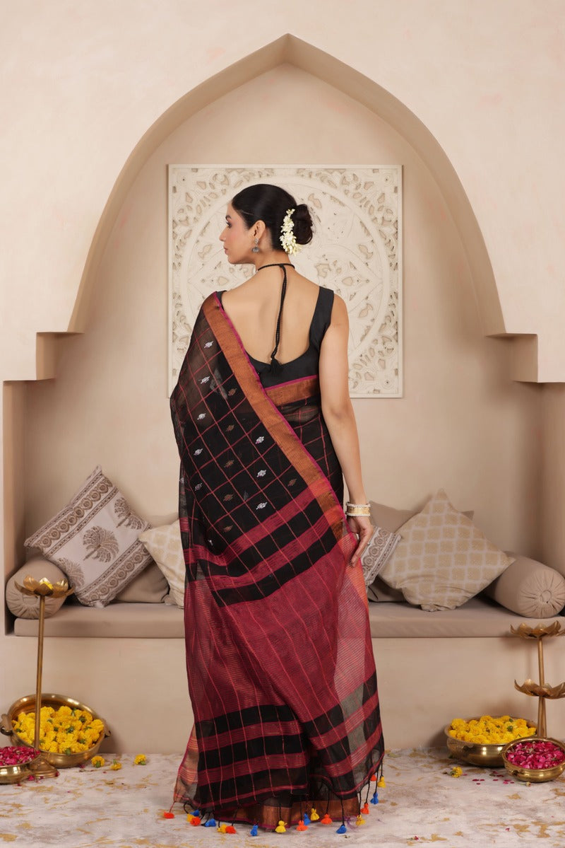 CLASSIC BROWN CHARM HANDWOVEN LINEN BUTTA CHECKS DRAPE