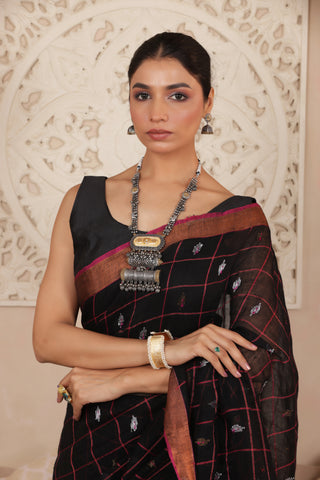 CLASSIC BROWN CHARM HANDWOVEN LINEN BUTTA CHECKS DRAPE