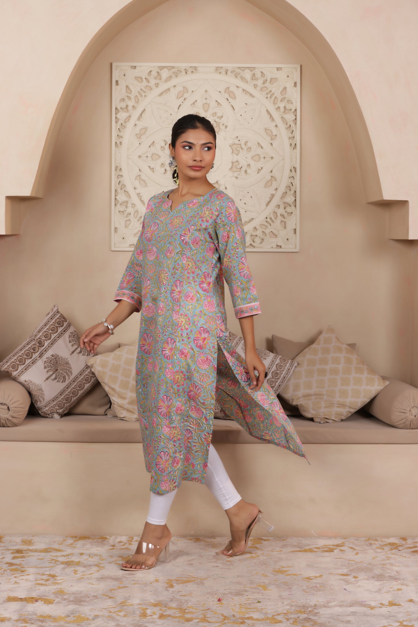 ELEGANT GREEN COLOUR PURE COTTON EVERYDAY KURTI
