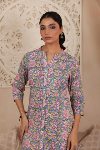 ELEGANT HANDCRAFTED COTTON KURTI WITH COLLAR NECKLINE IN BLUE COLOUR