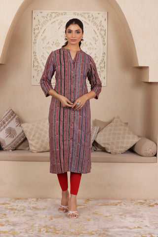 ELEGANT HANDCRAFTED AJRAK COTTON KURTI WITH COLLAR NECKLINE IN MAROON COLOUR